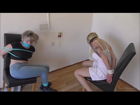 ❤️ Akapindwa muropa / akasungwa uye akasungwa / musikana ari mukutambudzika pane zvinonyadzisira sn.pornmega.ru ☑